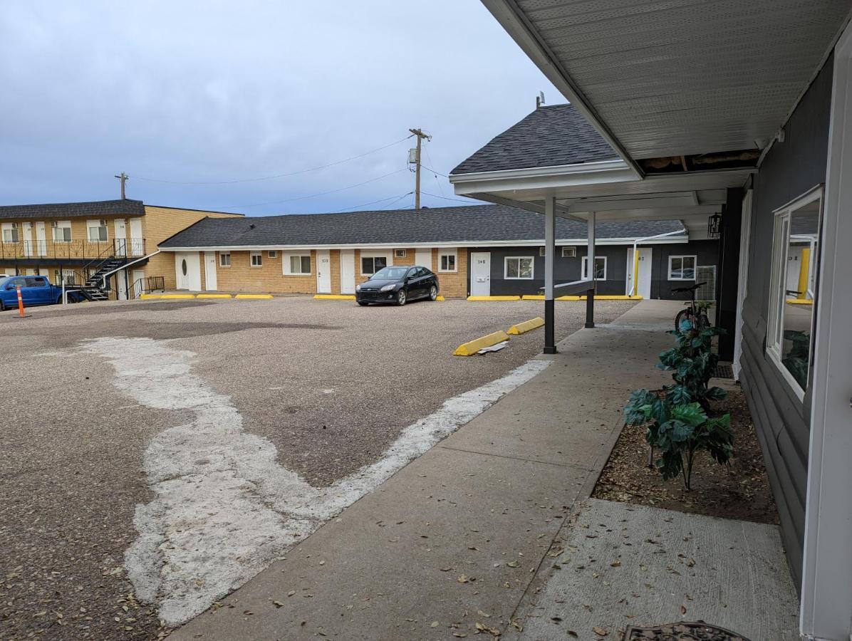 Riverside Motel Медисин-Гат Екстер'єр фото