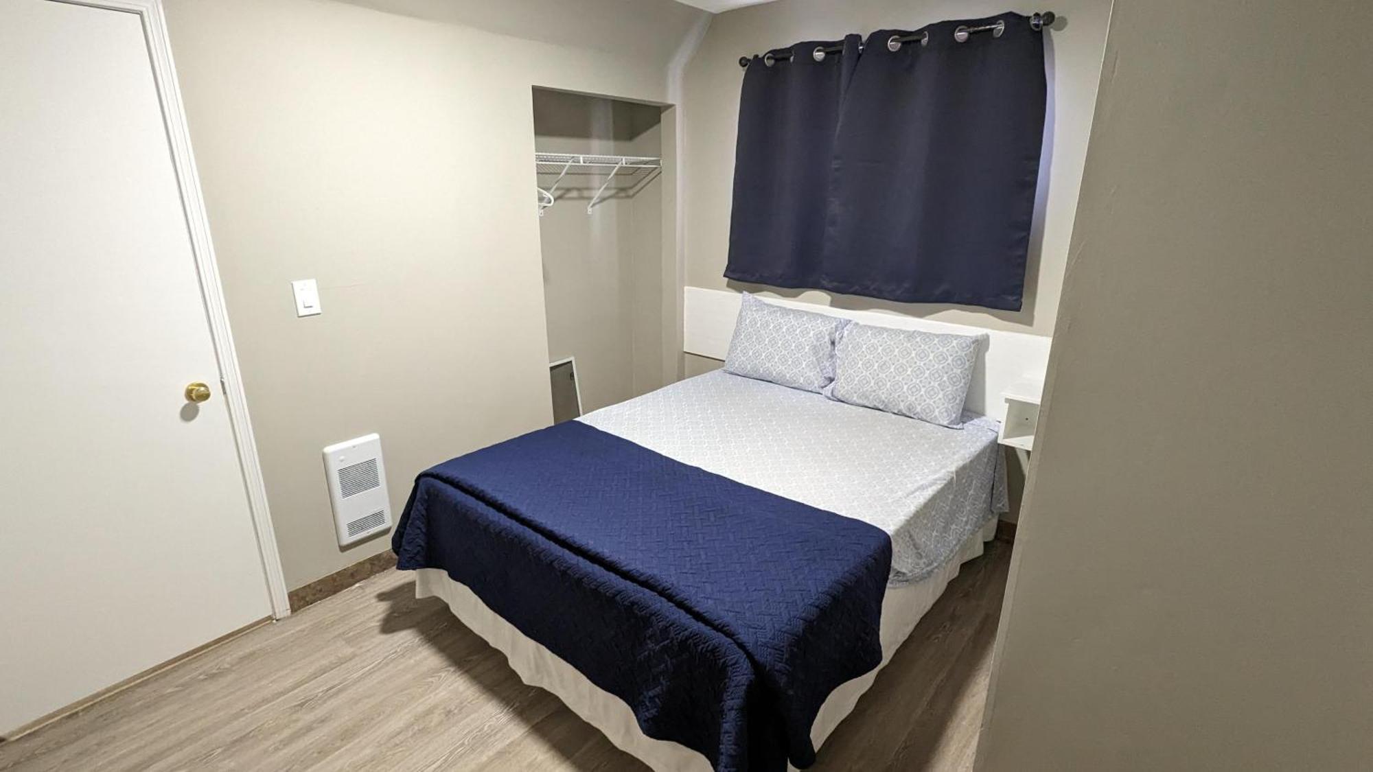 Riverside Motel Медисин-Гат Номер фото